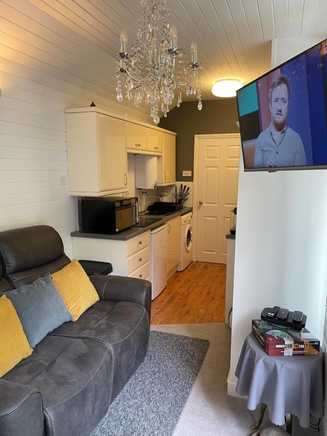 Cosy Cabin By The Seaside With Hot Tub Leilighet Birchington-on-Sea Eksteriør bilde